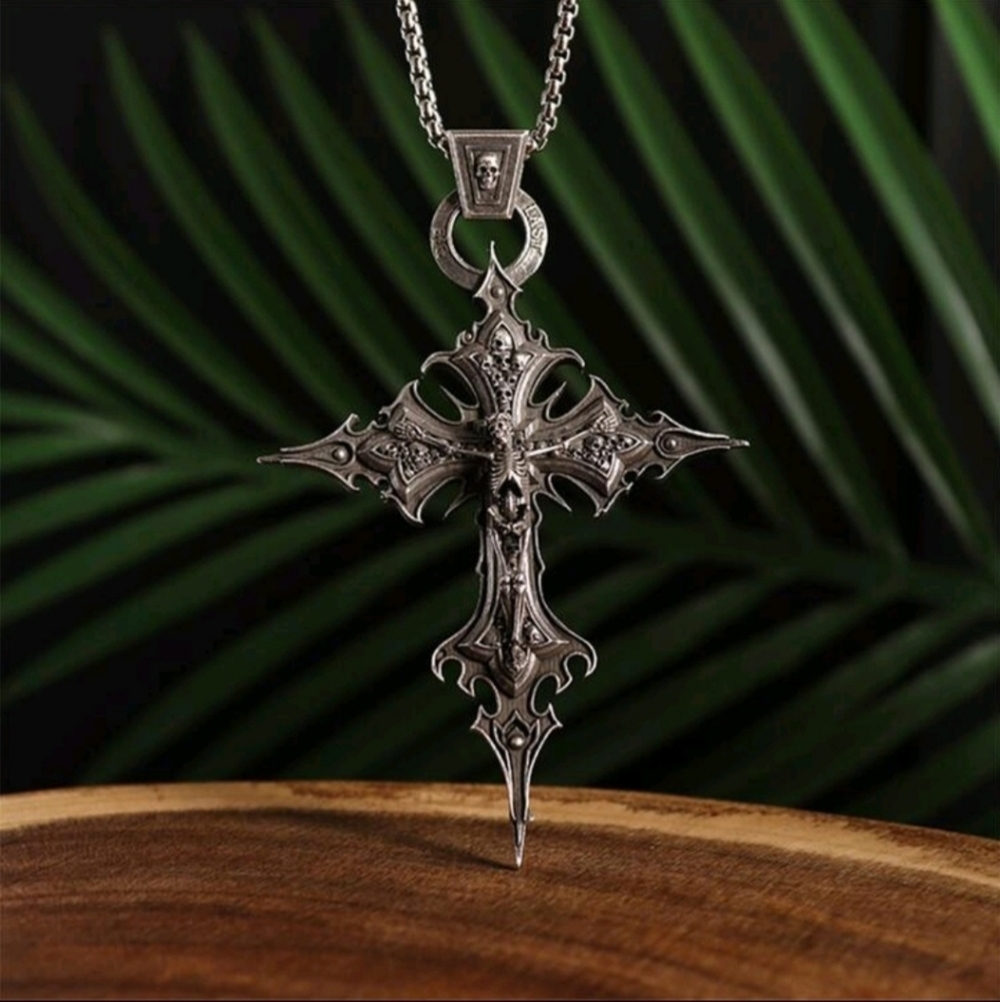 💖Gothic Style Cross and Skull Pendant Necklace